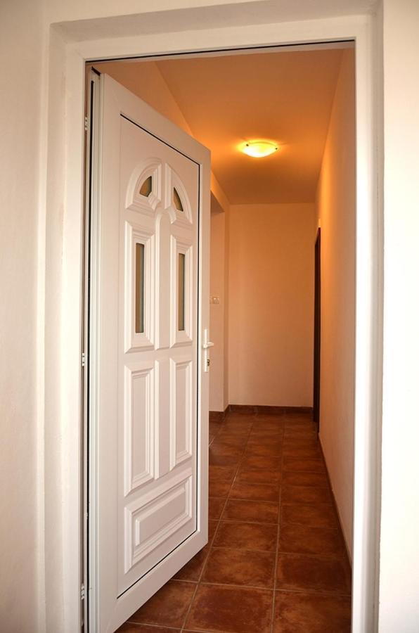 Apartments With A Parking Space Senj - 11520 ภายนอก รูปภาพ
